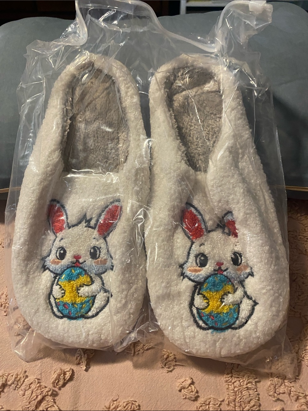 Women's Cream Bunny Embroidered Plush Slippers - Cozy Indoor Comfort